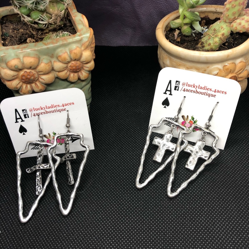 ✝️ Cross in Arrows Fashion Jewelry Earrings